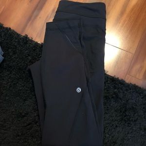 Black lululemon leggings with mesh